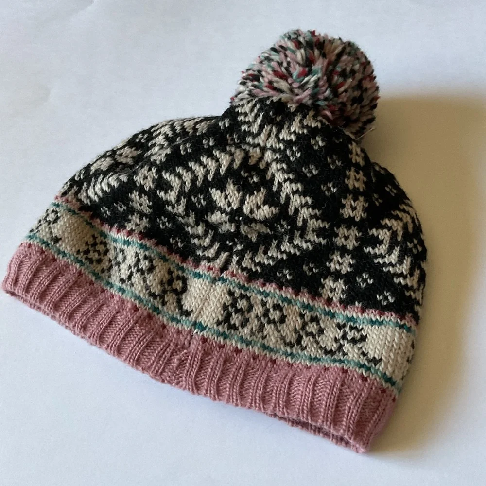 FRENCH KNOT WOOL KNIT BEANIE WITH POM FLEECE LINED PINK BLACK NWOT